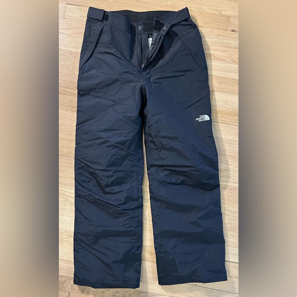 North Face youth ski/snowboard pants size XL 18/20